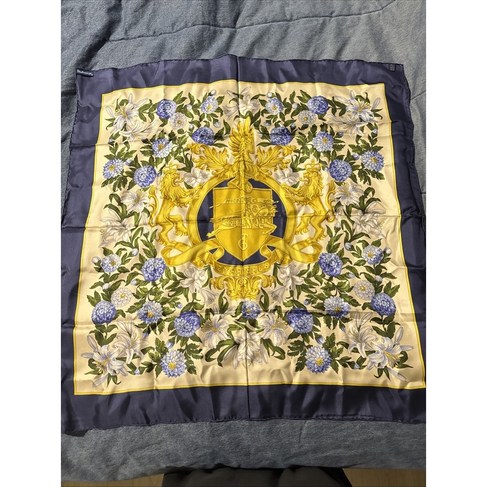 Vintage Burberry Large Coat Of Arms Lion Floral Silk Scarf Vintage - Picture 14 of 14